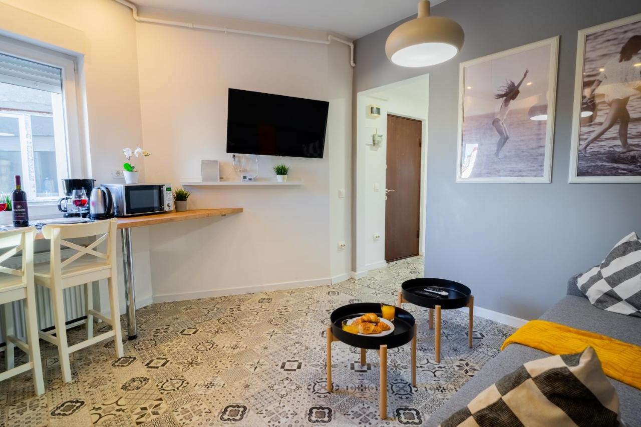One Bedroom Flat In Bucharest'S Historic District Zewnętrze zdjęcie