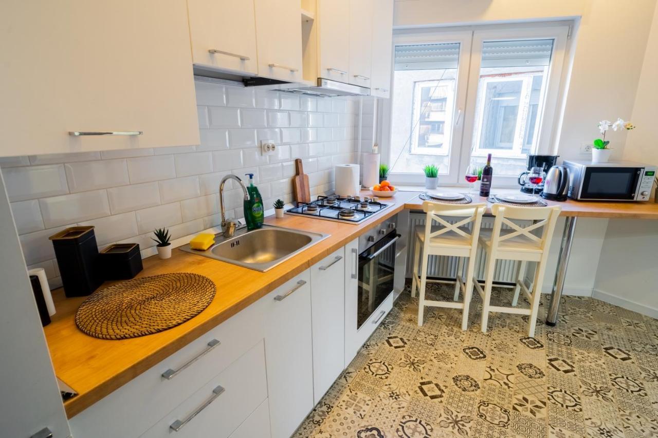 One Bedroom Flat In Bucharest'S Historic District Zewnętrze zdjęcie