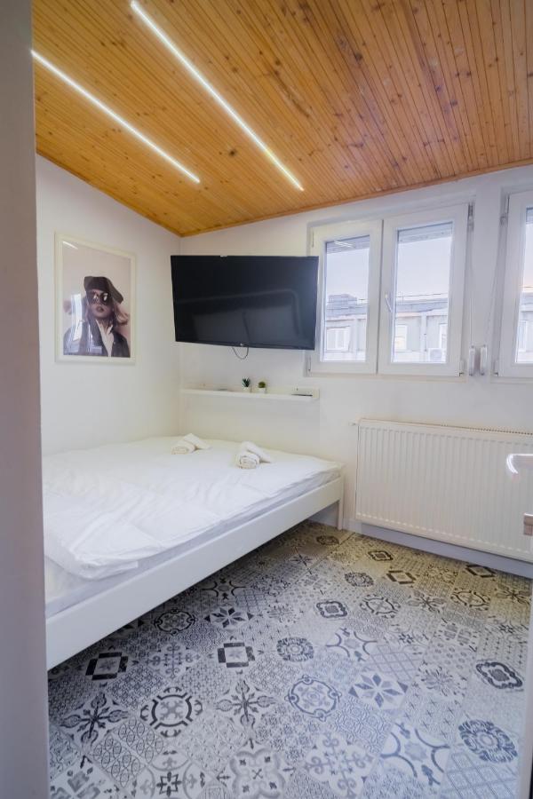 One Bedroom Flat In Bucharest'S Historic District Zewnętrze zdjęcie